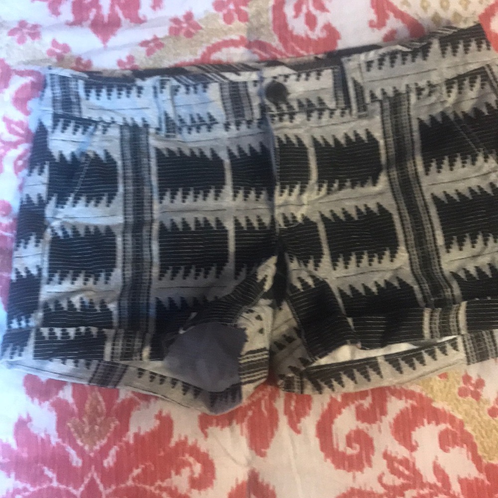 American Eagle shorts size 6
